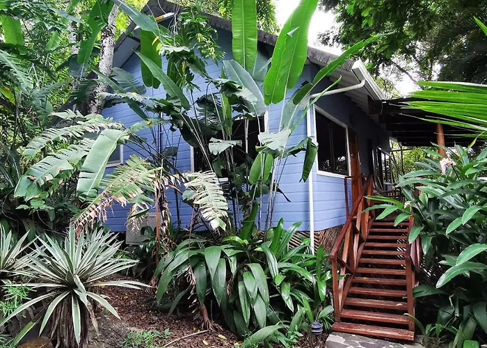 Moana Lodge