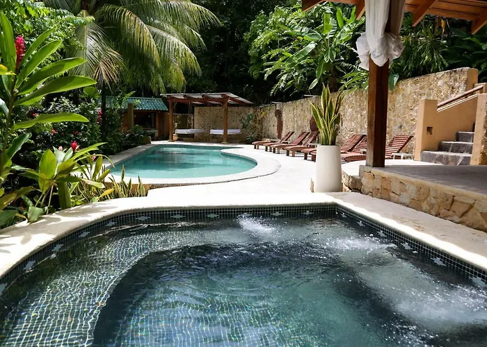 Moana Lodge Nicoya