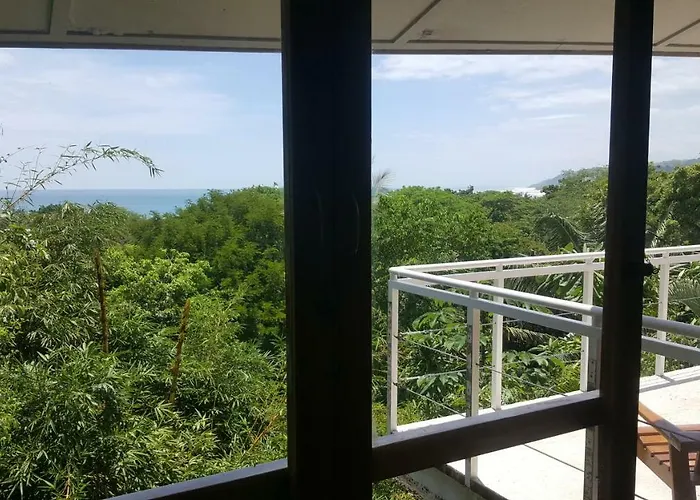 Moana Lodge
