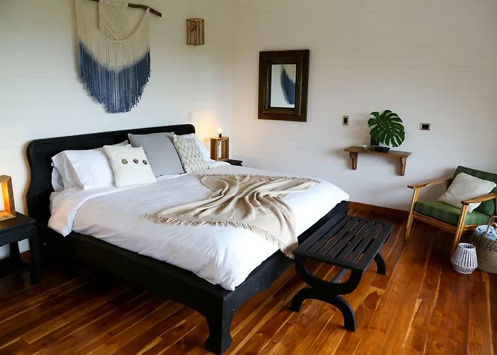 Moana Lodge